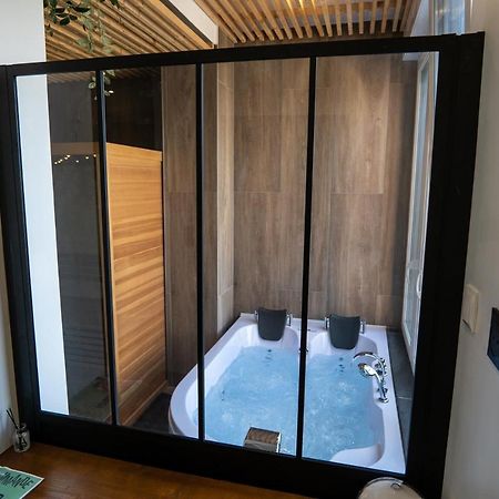 Capsule Wellness - Sauna - Balneo - Machine De Sport Privatif - Ps5 - 2 Chambres Valenciennes Exteriér fotografie